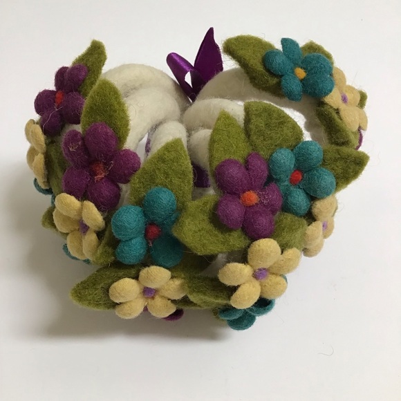 Napkin Rings SET OF 6 Holders Artisan Handmade Boiled Wool Felt African Violets - Picture 1 of 8
